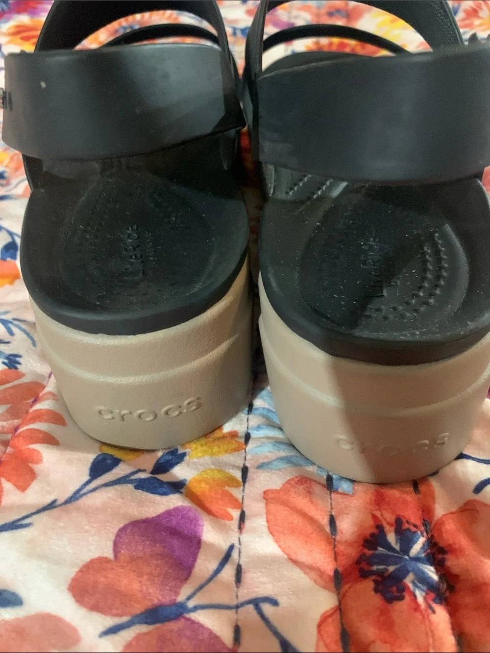 Crocs - Picture 6 of 10
